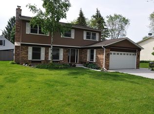 17515 W Winnebago Dr, Grayslake, IL 60030