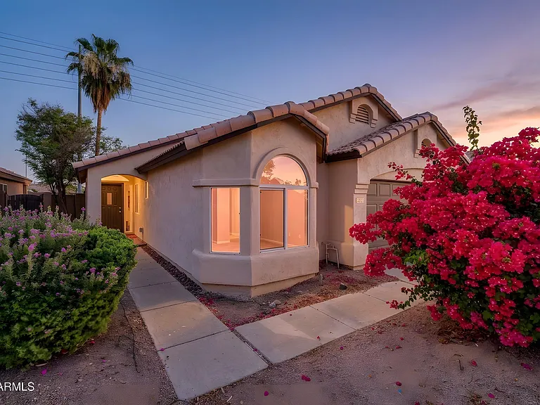 3321 W Gary Dr — Photo 7