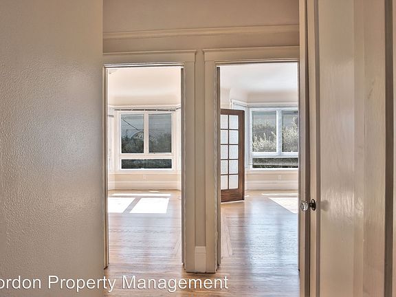 5th image of 90 Cumberland St APT 05