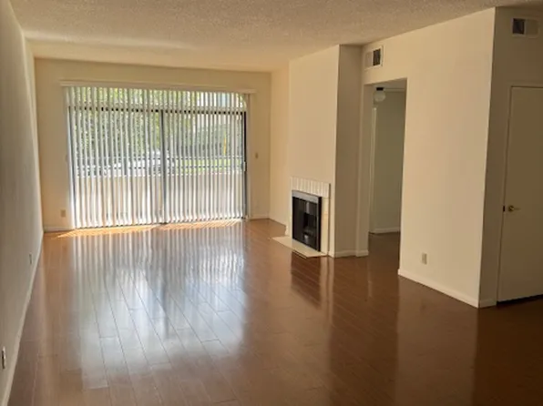 14400 Dickens St APT 105, Sherman Oaks, CA 91423
