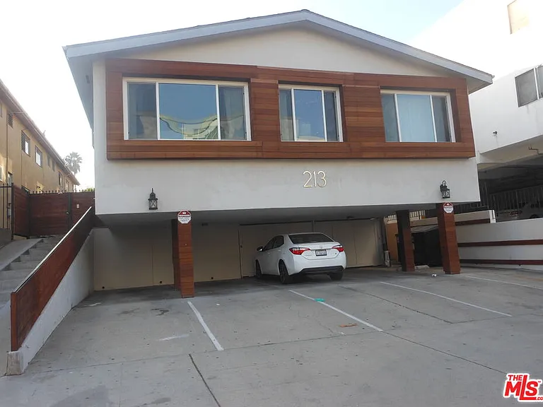 213 S Alexandria Ave #10 — Photo 1
