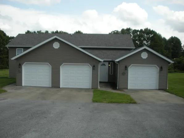 917 Finney Dr, Carterville, IL 62918