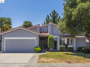 154 Pepperwood St, Hercules, CA 94547
