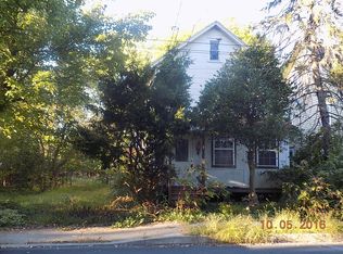 110 W Broad St, East Stroudsburg, PA 18301