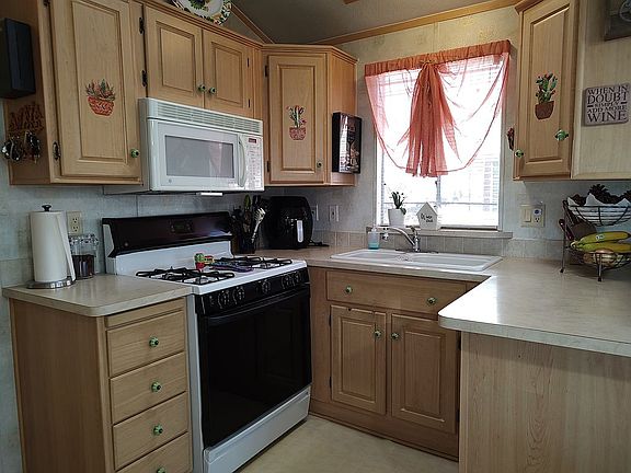 5th image of 9797 E 32nd St #512