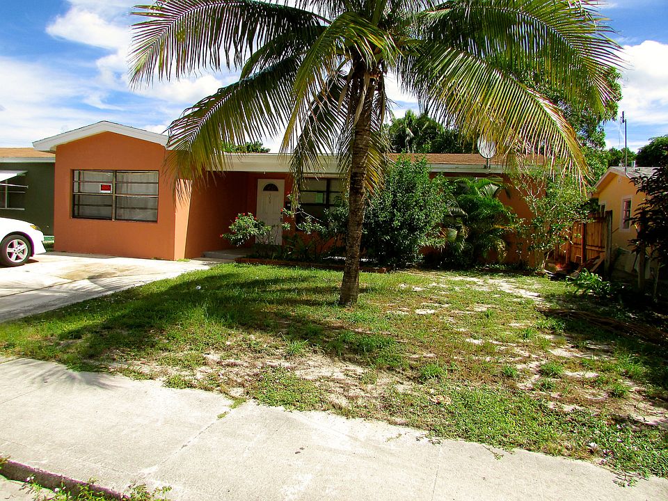1st image of 806 S C St