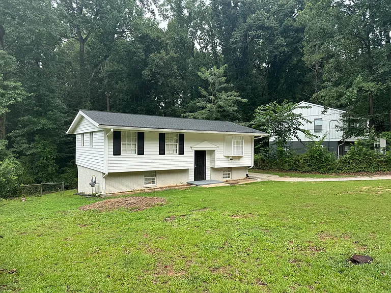 6241 Bermuda St — Photo 2