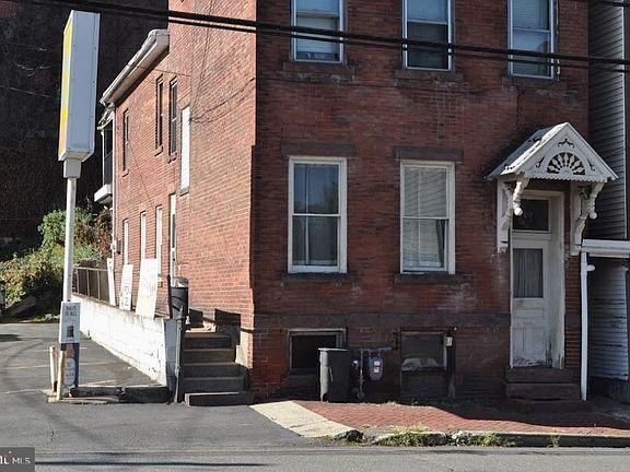 2nd image of 417 S Centre St