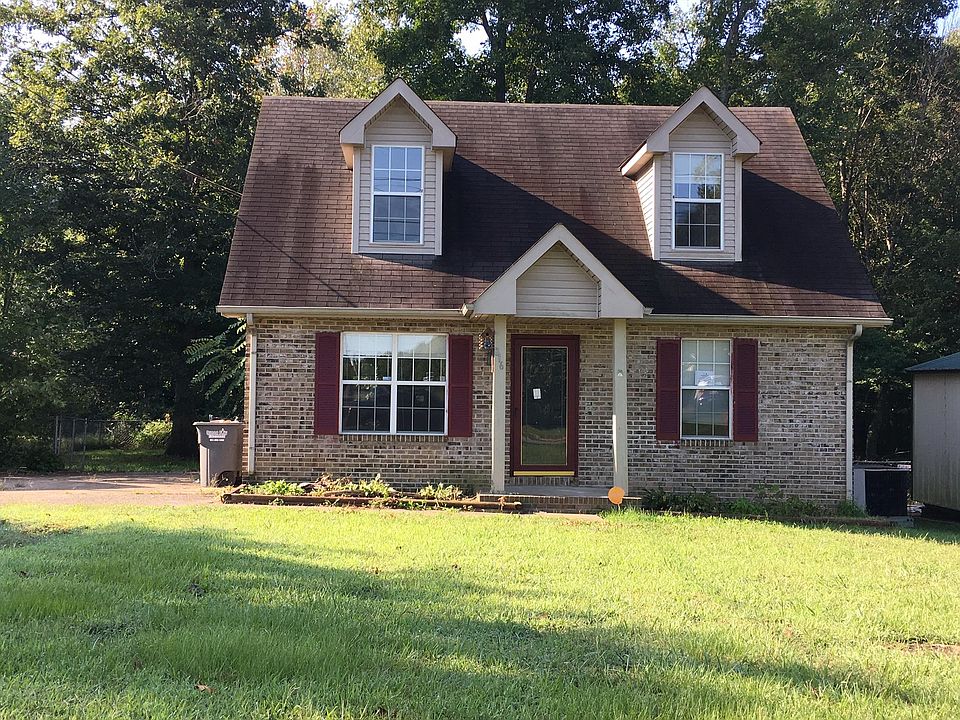 1st image of 816 Shelton Cir