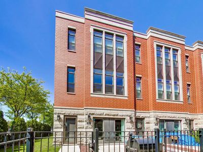 2259 W Coulter St APT 4, Chicago, IL, 60608