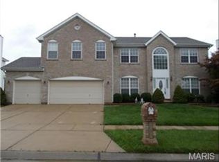 757 Bellerive Manor Dr, Saint Louis, MO