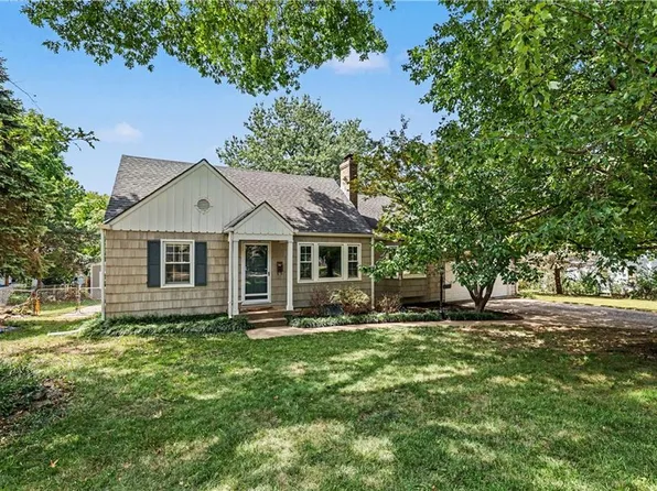 6720 Floyd St, Overland Park, KS 66204