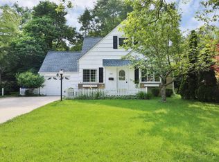 3157 Ainwick Rd, Columbus, OH 43221