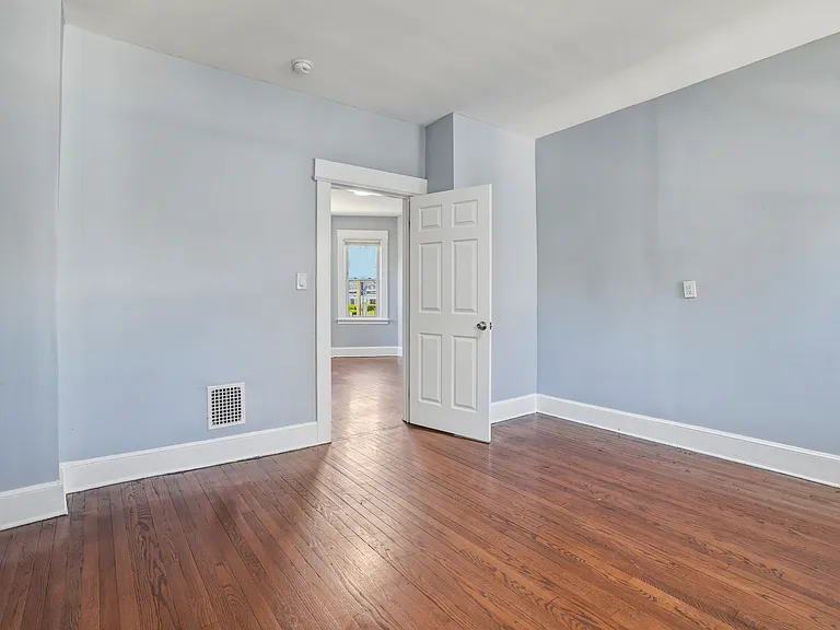 1739 Dixwell Ave #2 — Photo 11