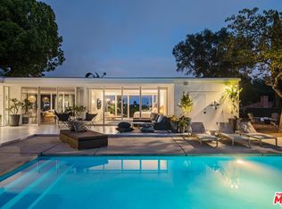 9264 Cordell Dr, Los Angeles, CA 90069