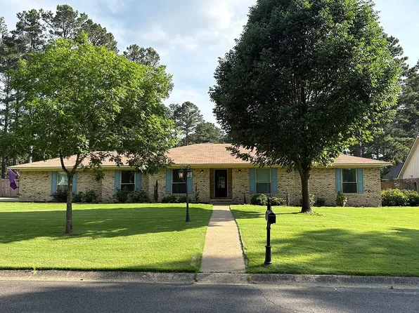 2513 Regency Cir, Magnolia, AR 71753