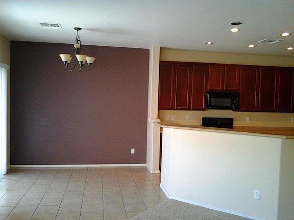 5th image of 18531 W Fairway Dr