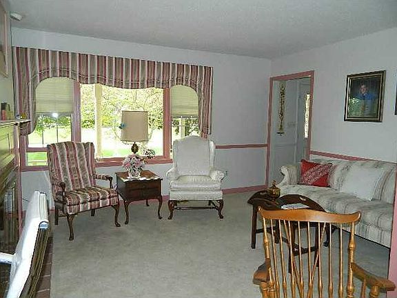 5th image of 14173 Charm Hill Dr