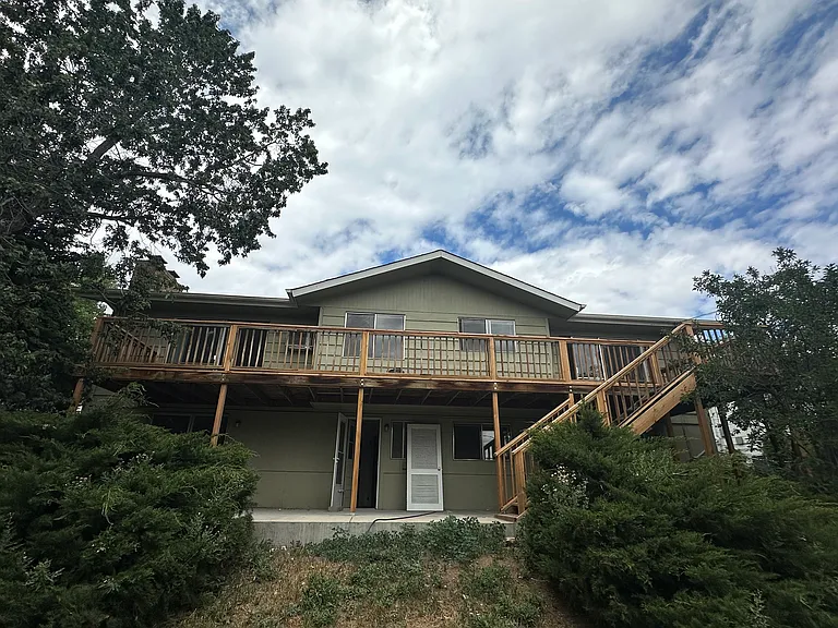 3366 Loyola Ct — Photo 4