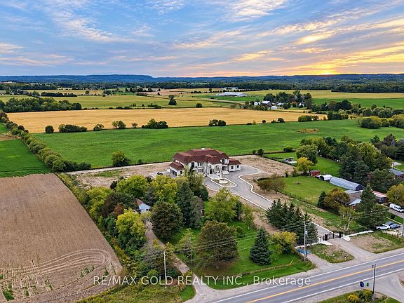 3rd image of 15208 Airport Rd