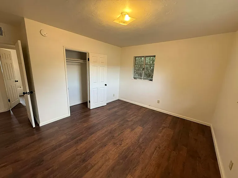 929 S 4th Ave — Photo 25