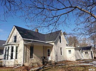 203 NW 5th St, Aledo, IL 61231
