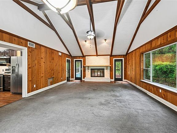 5th image of 725 Dove Park Rd