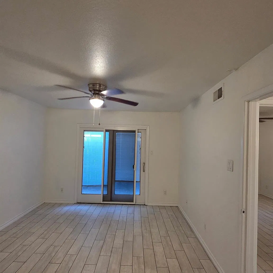 2 bed, 2.0 bath, 980 sqft, $1,450 — Photo 4