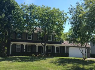 1435 Gaslight Dr, Algonquin, IL 60102