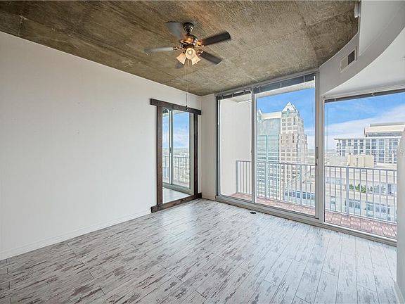 4th image of 155 Court Ave #2604