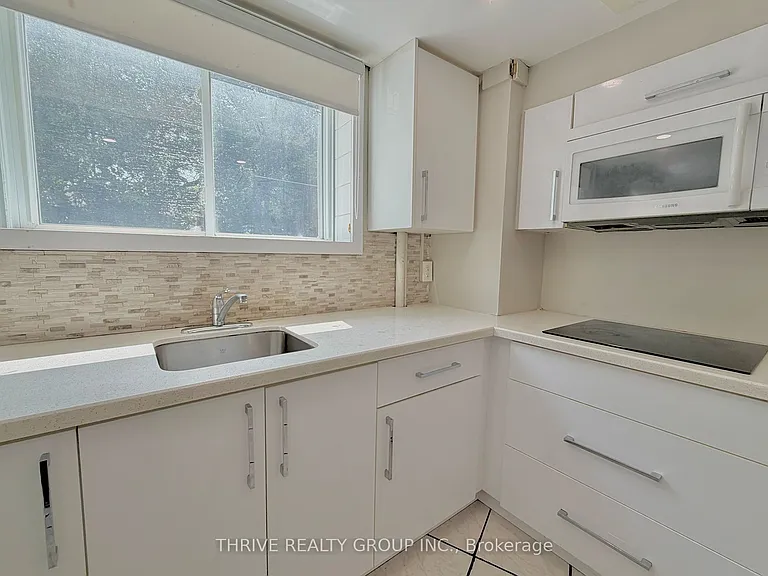 153 Godfrey Dr #9 — Photo 7