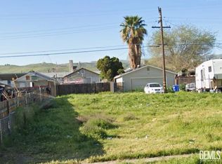219 Woodrow St, Taft, CA 93268
