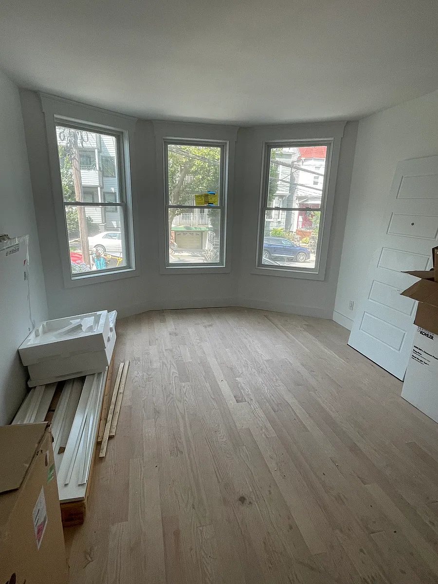 Building Photo - 23 47th St #1