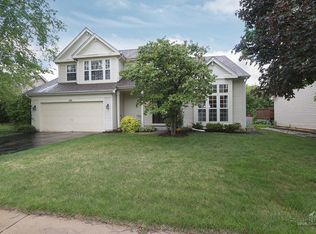 295 Meadow Lakes Blvd, Aurora, IL