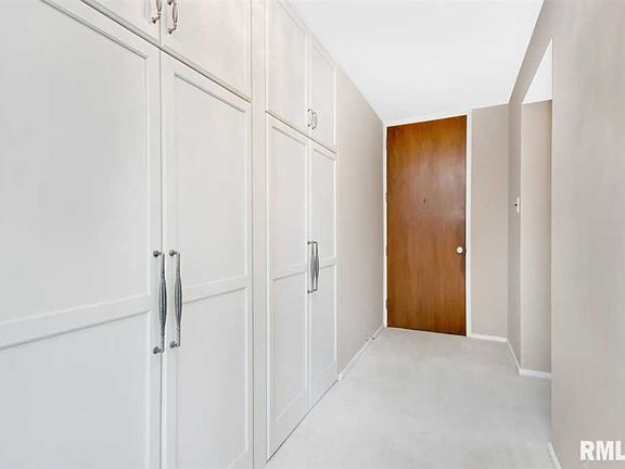 3rd image of 1337 21st Ave #4C