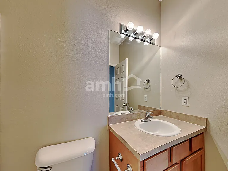 762 Bristol Way — Photo 18