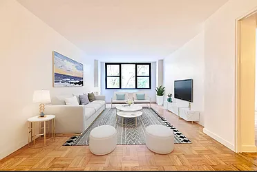 Rented by Manhattan Realty Group