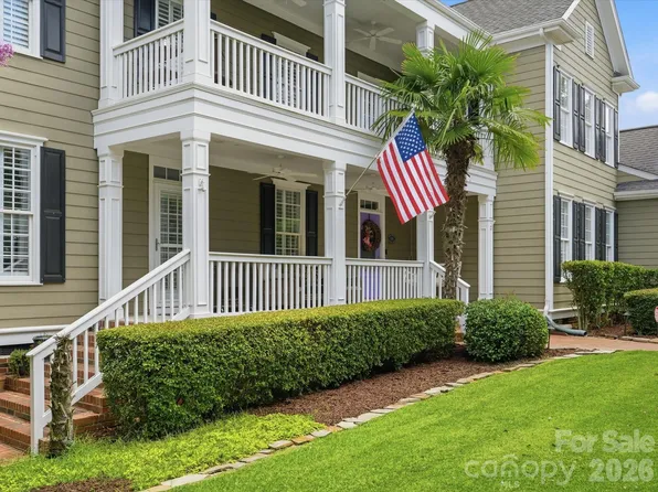 929 Gardenia St, Fort Mill, SC 29708