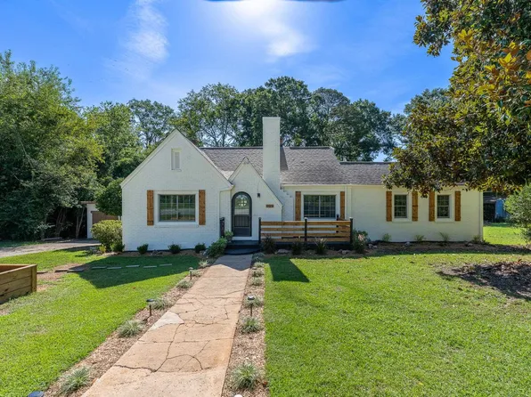 909 W Georgia Rd, Woodruff, SC 29388