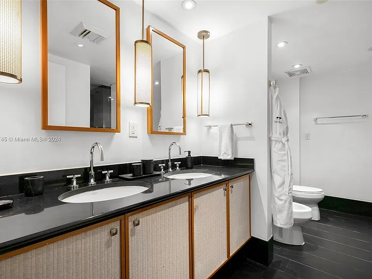 101 20th St #2706 — Photo 13