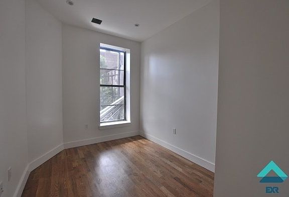 2nd image of 94 Lewis Ave #02R