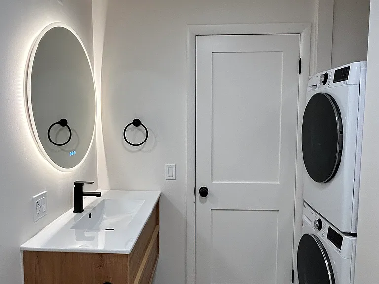 787 Admiral St #1 — Photo 15