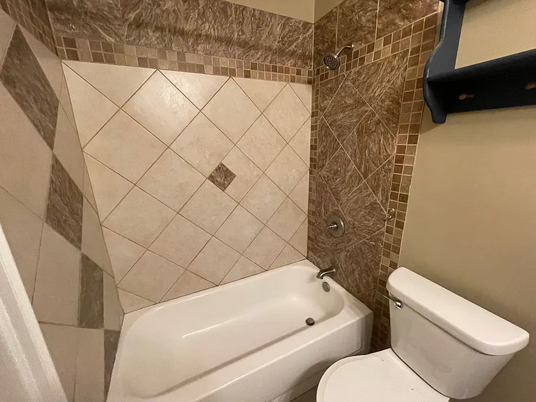2623 Covington St — Photo 10