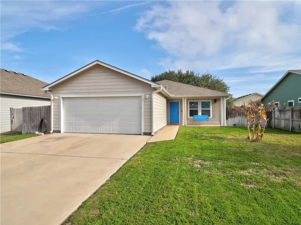 1997 Admiral Ln, Aransas Pass, TX 78336