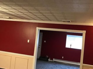 52 Whitewood Dr, Levittown, PA 19057