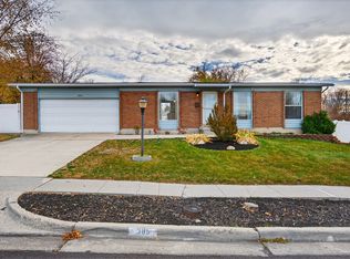 386 Pioneer Ave, Sandy, UT 84070