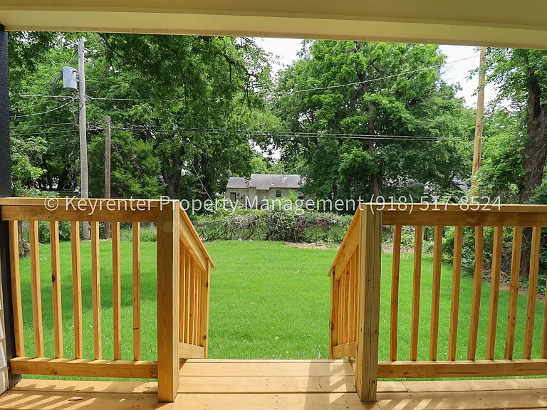 43 S Toledo Ave — Photo 29