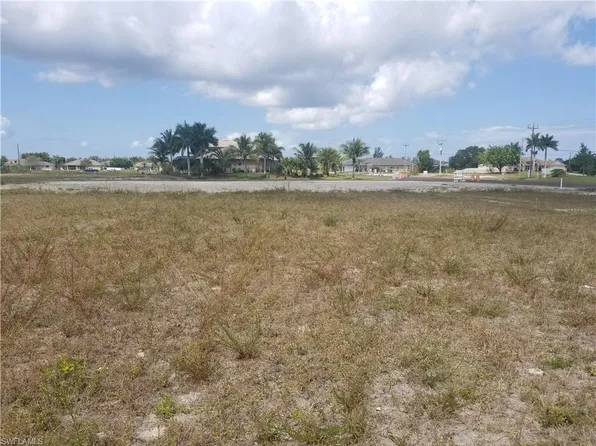 6 SW 35th Ave, Cape Coral, FL 33991