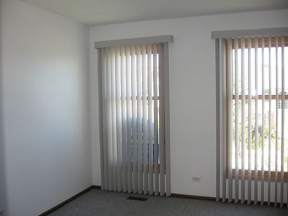 4th image of 1800 Fox Run Dr Unit D