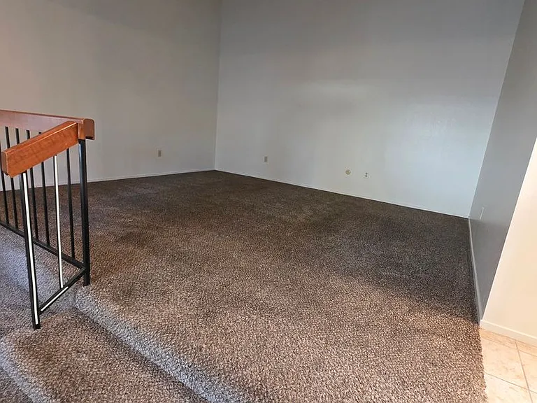 6901 Courtside Cir #3 — Photo 10
